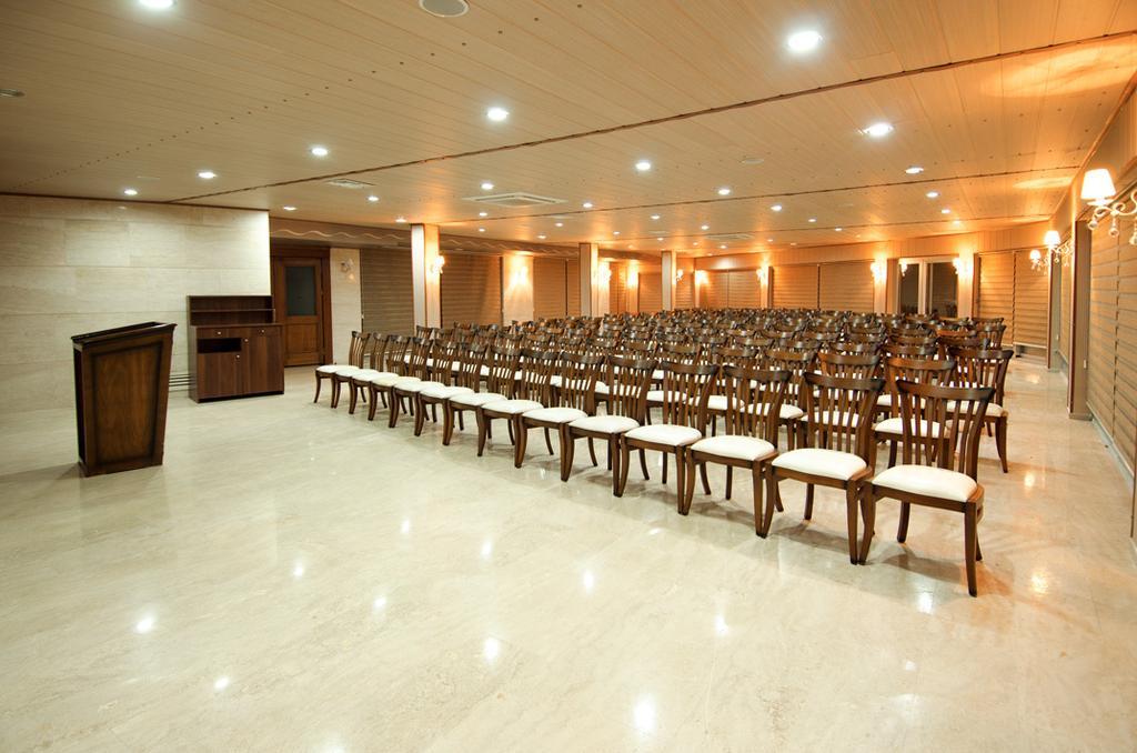 Lamos Resort Hotel & Convention Center Kumkuyu Exterior photo